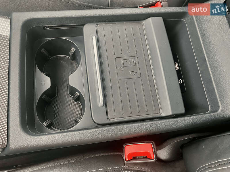 Внедорожник / Кроссовер Audi SQ5 2019 в Киеве