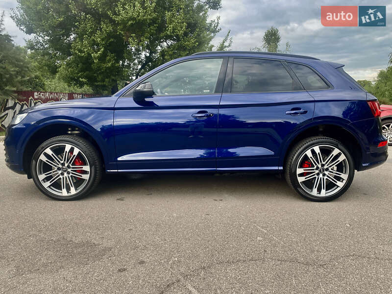 Внедорожник / Кроссовер Audi SQ5 2019 в Киеве