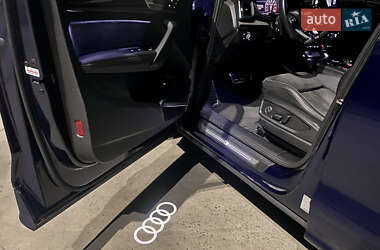 Внедорожник / Кроссовер Audi SQ5 2019 в 