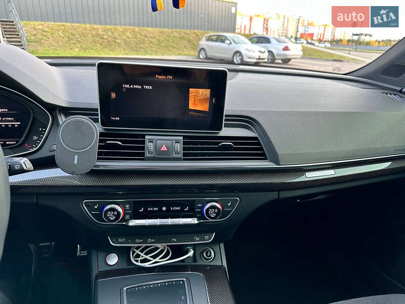 Внедорожник / Кроссовер Audi SQ5 2018 в Ровно