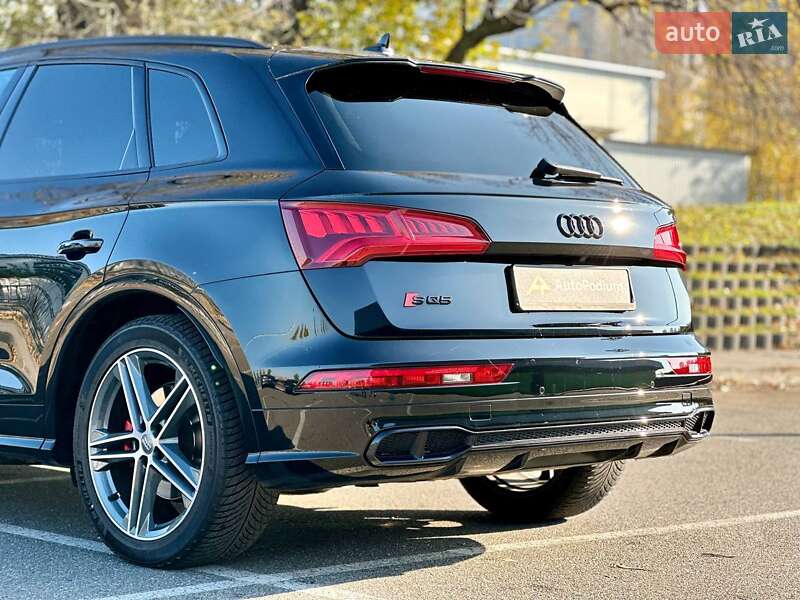 Внедорожник / Кроссовер Audi SQ5 2019 в Киеве