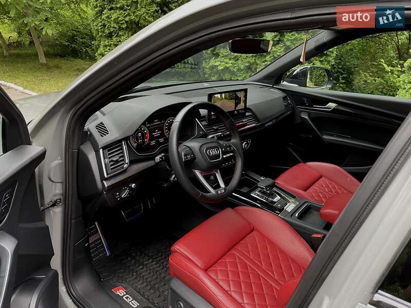 Внедорожник / Кроссовер Audi SQ5 2022 в Ровно