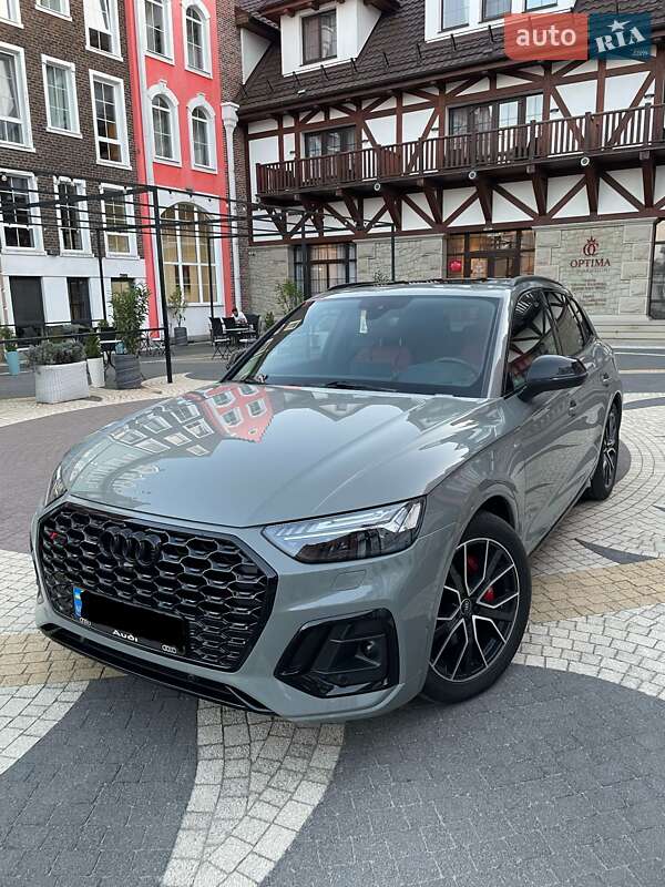 Audi SQ5 2022