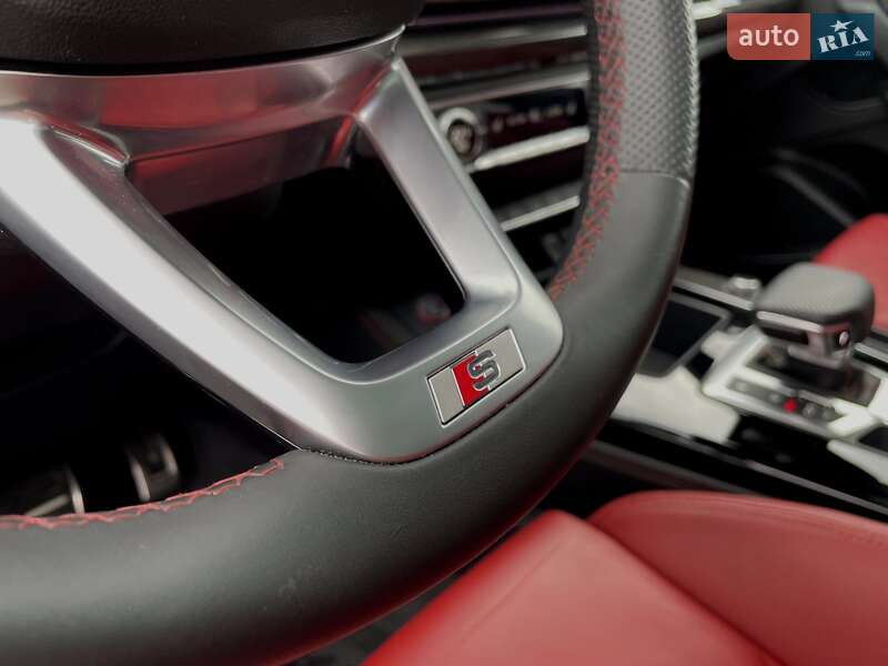 Внедорожник / Кроссовер Audi SQ5 2022 в Ровно