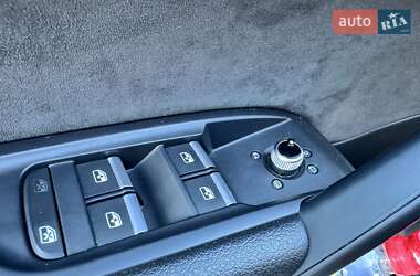 Внедорожник / Кроссовер Audi SQ5 2018 в 