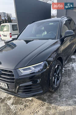 Внедорожник / Кроссовер Audi SQ5 2019 в 