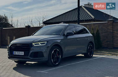 Внедорожник / Кроссовер Audi SQ5 2019 в 
