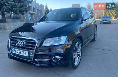 Внедорожник / Кроссовер Audi SQ5 2013 в 