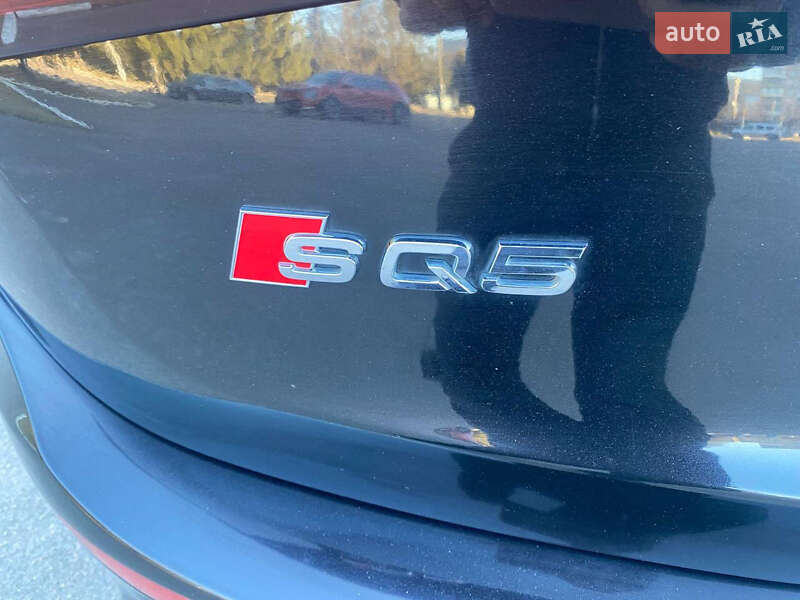 Позашляховик / Кросовер Audi SQ5 2013 в Рівному