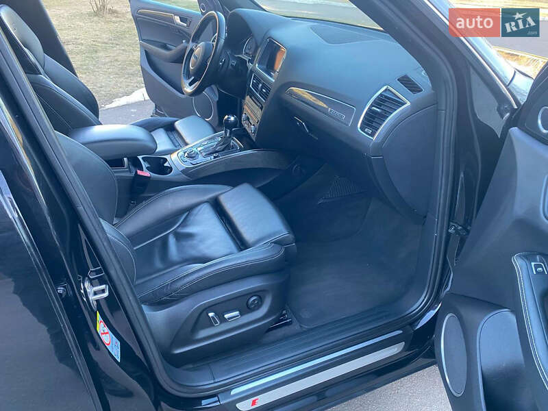 Позашляховик / Кросовер Audi SQ5 2013 в Рівному