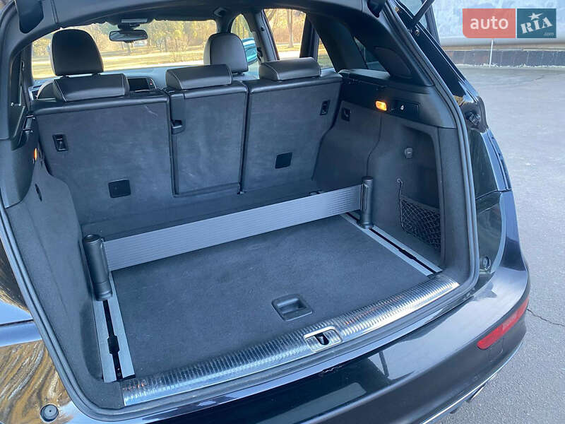 Позашляховик / Кросовер Audi SQ5 2013 в Рівному