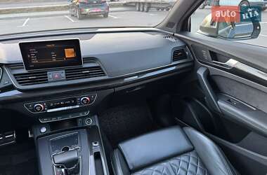 Внедорожник / Кроссовер Audi SQ5 2019 в 