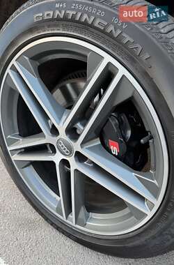 Внедорожник / Кроссовер Audi SQ5 2019 в 