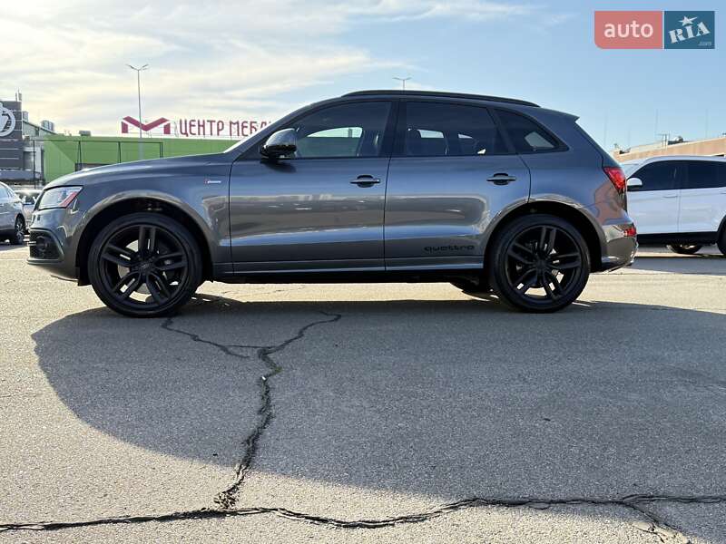 Внедорожник / Кроссовер Audi SQ5 2015 в Киеве
