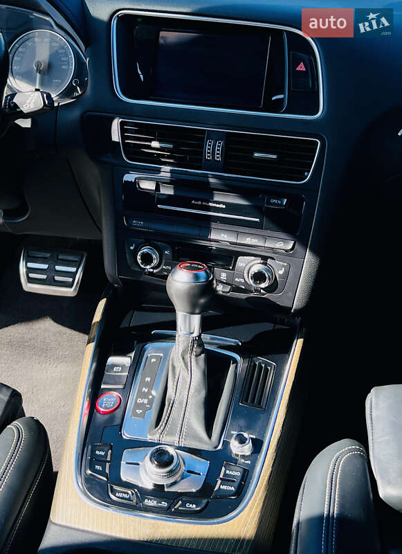 Внедорожник / Кроссовер Audi SQ5 2014 в Львове