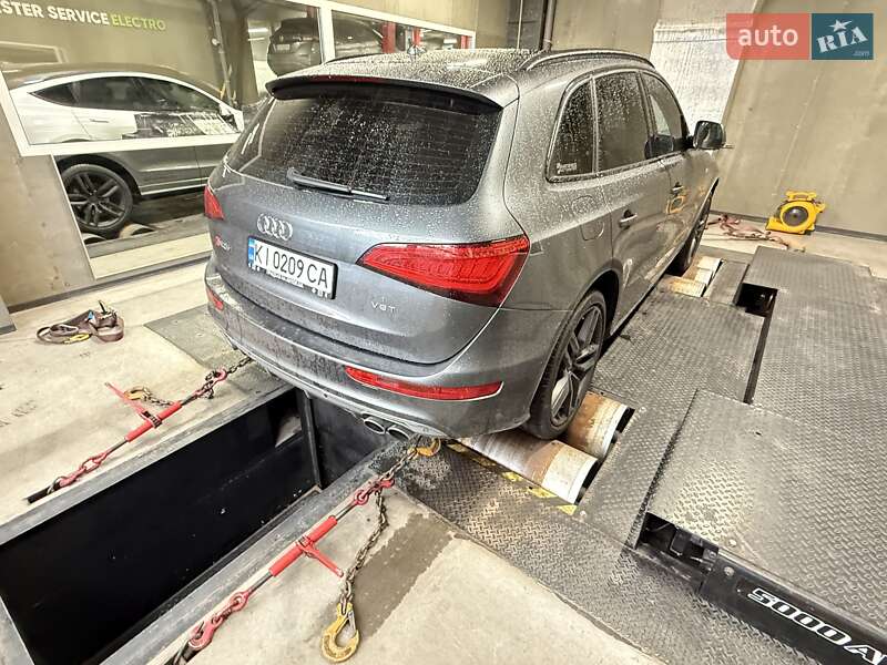 Внедорожник / Кроссовер Audi SQ5 2015 в Киеве