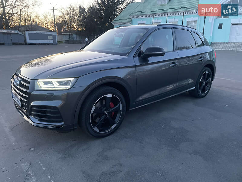 Внедорожник / Кроссовер Audi SQ5 2019 в Гайвороне