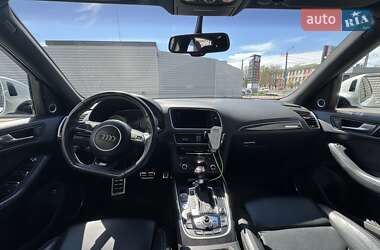Позашляховик / Кросовер Audi SQ5 2016 в 