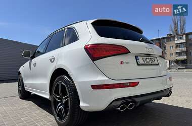 Позашляховик / Кросовер Audi SQ5 2016 в 
