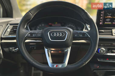 Позашляховик / Кросовер Audi SQ5 2022 в 