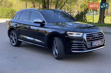 Позашляховик / Кросовер Audi SQ5 2018 в 