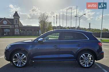Позашляховик / Кросовер Audi SQ5 2018 в 