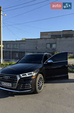 Внедорожник / Кроссовер Audi SQ5 2017 в 