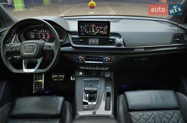 Внедорожник / Кроссовер Audi SQ5 2019 в 