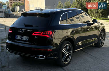 Позашляховик / Кросовер Audi SQ5 2018 в 