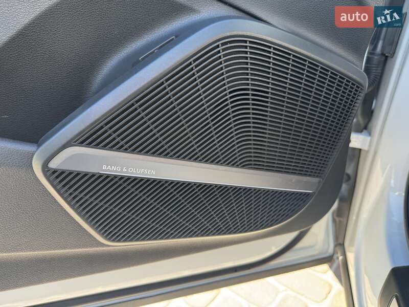 Внедорожник / Кроссовер Audi SQ5 2019 в Львове
