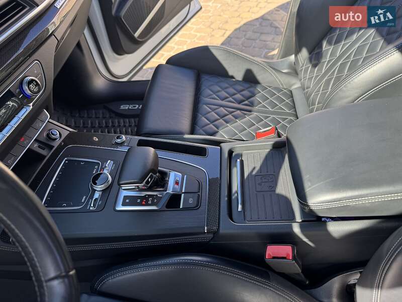 Внедорожник / Кроссовер Audi SQ5 2019 в Львове