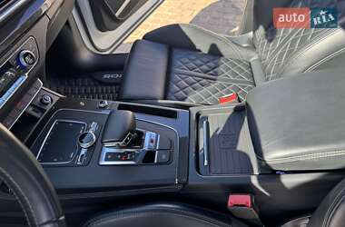 Внедорожник / Кроссовер Audi SQ5 2019 в 