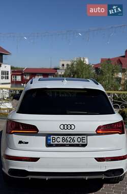 Внедорожник / Кроссовер Audi SQ5 2019 в 