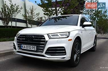 Позашляховик / Кросовер Audi SQ5 2017 в 