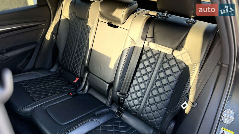 Позашляховик / Кросовер Audi SQ5 2019 в Василькові