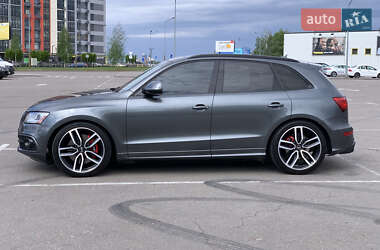 Внедорожник / Кроссовер Audi SQ5 2015 в 