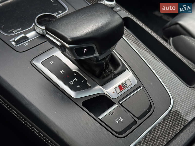 Позашляховик / Кросовер Audi SQ5 2018 в Києві