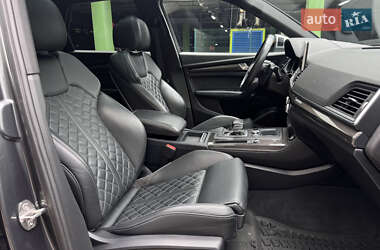 Внедорожник / Кроссовер Audi SQ5 2018 в 