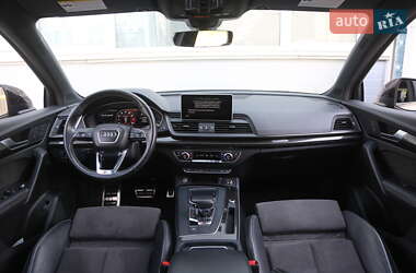 Внедорожник / Кроссовер Audi SQ5 2018 в 