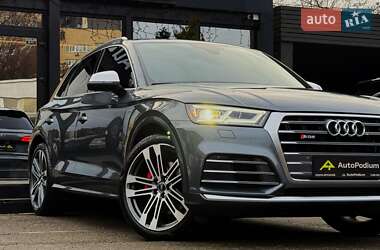 Внедорожник / Кроссовер Audi SQ5 2018 в 