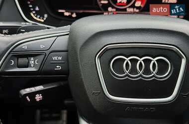 Внедорожник / Кроссовер Audi SQ5 2018 в 
