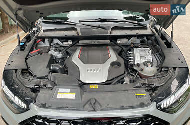 Внедорожник / Кроссовер Audi SQ5 2022 в 