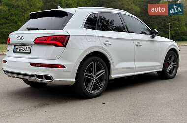 Внедорожник / Кроссовер Audi SQ5 2019 в 