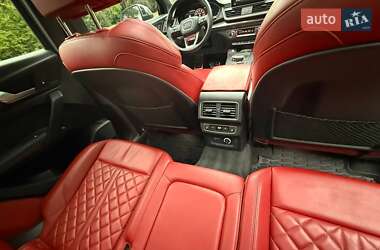 Внедорожник / Кроссовер Audi SQ5 2019 в 