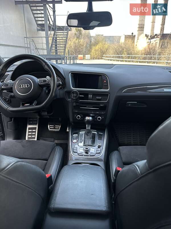 Позашляховик / Кросовер Audi SQ5 2014 в Києві