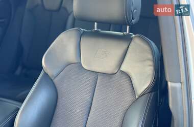 Внедорожник / Кроссовер Audi SQ5 2022 в 
