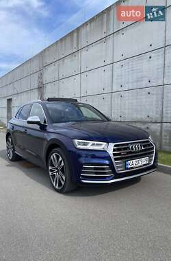 Внедорожник / Кроссовер Audi SQ5 2017 в 