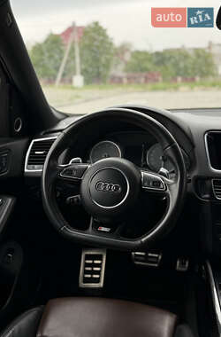 Внедорожник / Кроссовер Audi SQ5 2014 в 