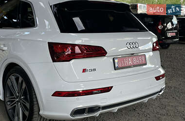 Позашляховик / Кросовер Audi SQ5 2018 в 