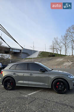 Внедорожник / Кроссовер Audi SQ5 2019 в 